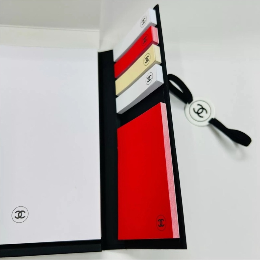 Chanel Notepad - Picture 2 of 7